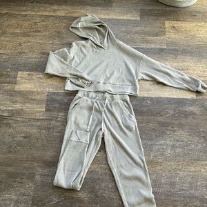 Grey ribbed ALO set size small